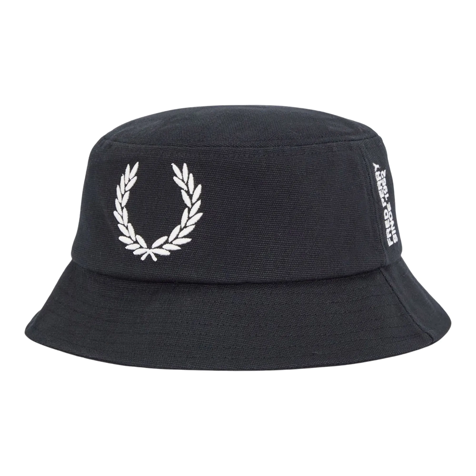 Fred Perry Bold Branding Canvas Buckethat Heren | PlutoSport